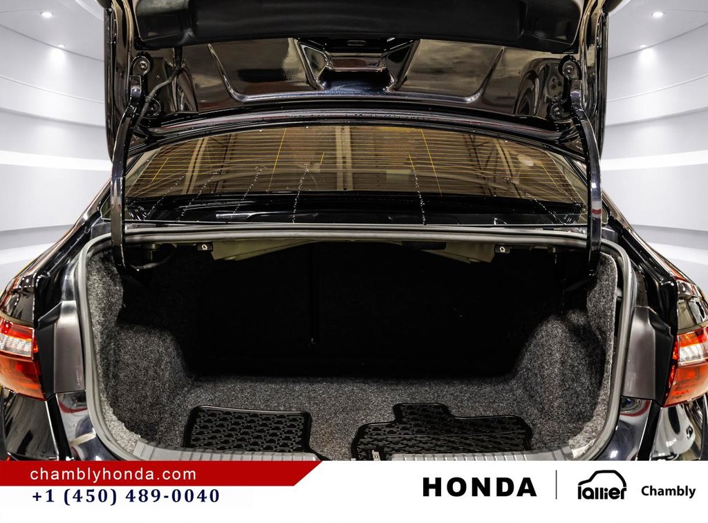 2023 Volkswagen Jetta Comfortline MAGS I CARP;LAY I ACTIVE SECURITY I CAMERA I HEATED SEATS in Montréal, Quebec - 16 - w1024h768px