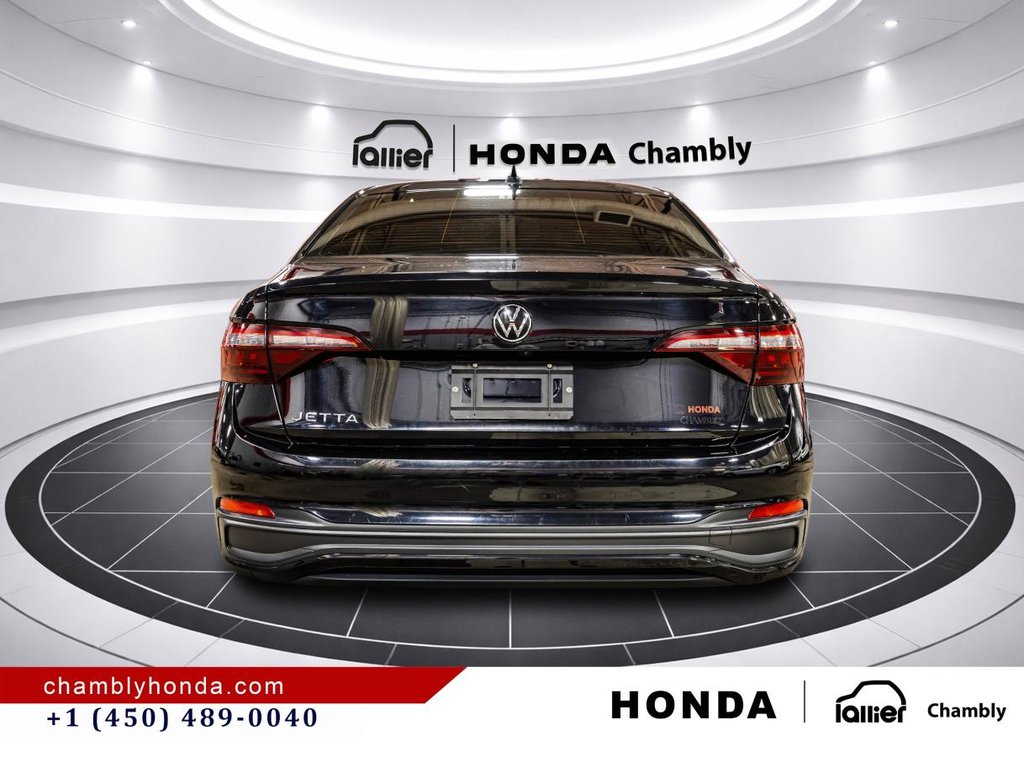 2023 Volkswagen Jetta Comfortline MAGS I CARP;LAY I ACTIVE SECURITY I CAMERA I HEATED SEATS in Montréal, Quebec - 6 - w1024h768px