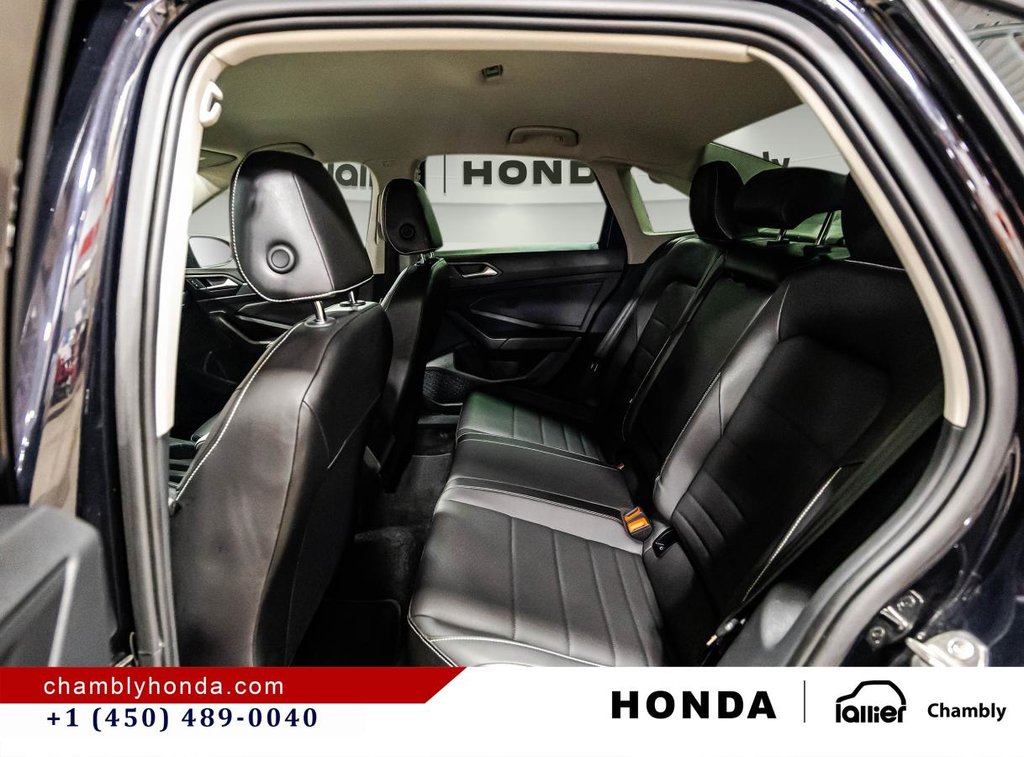 2023 Volkswagen Jetta Comfortline MAGS I CARP;LAY I ACTIVE SECURITY I CAMERA I HEATED SEATS in Montréal, Quebec - 14 - w1024h768px