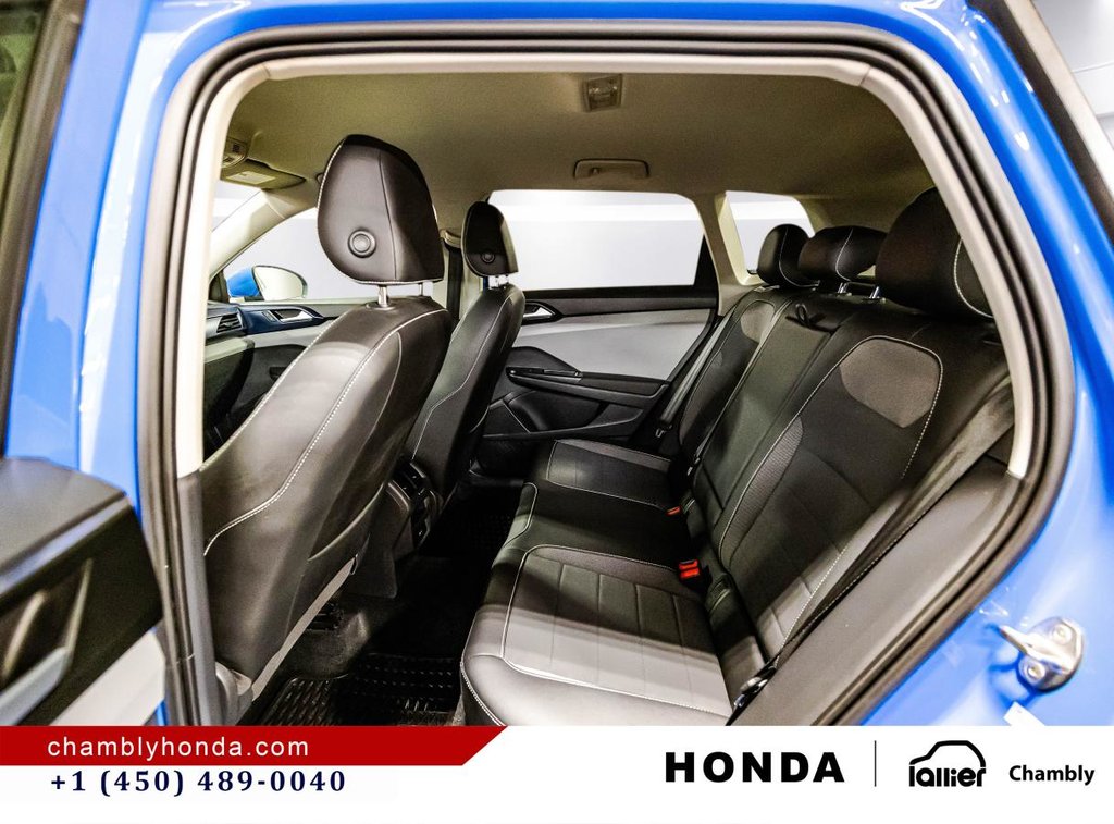 2022 Volkswagen Taos Comfortline 4MOTION CARPLAY I MAGS I HEATED SEATS I CAMERA I ACTIVE SECURITY in Montréal, Quebec - 14 - w1024h768px