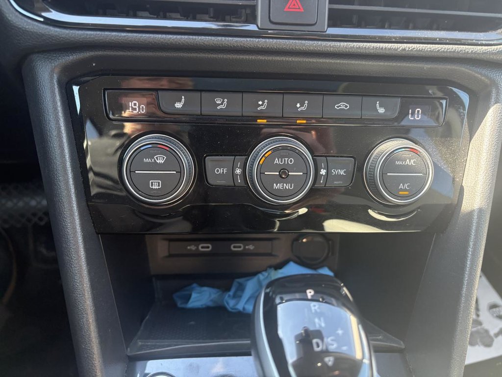 2024 Volkswagen Taos Comfortline SUNROOF I MAGS I CAMERA I CARPLAY I HEATED SEATS I ACTIVE SECURITY in Montréal, Quebec - 9 - w1024h768px