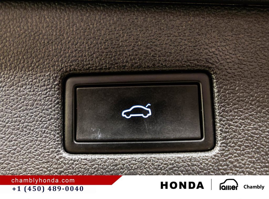 2023 Volkswagen Tiguan Highline R-Line 4MOTION 1 OWNER I NO ACCIDENT I 7 SEATERS I LEATHER I SUNROOF I  MAGS in Montréal, Quebec - 16 - w1024h768px