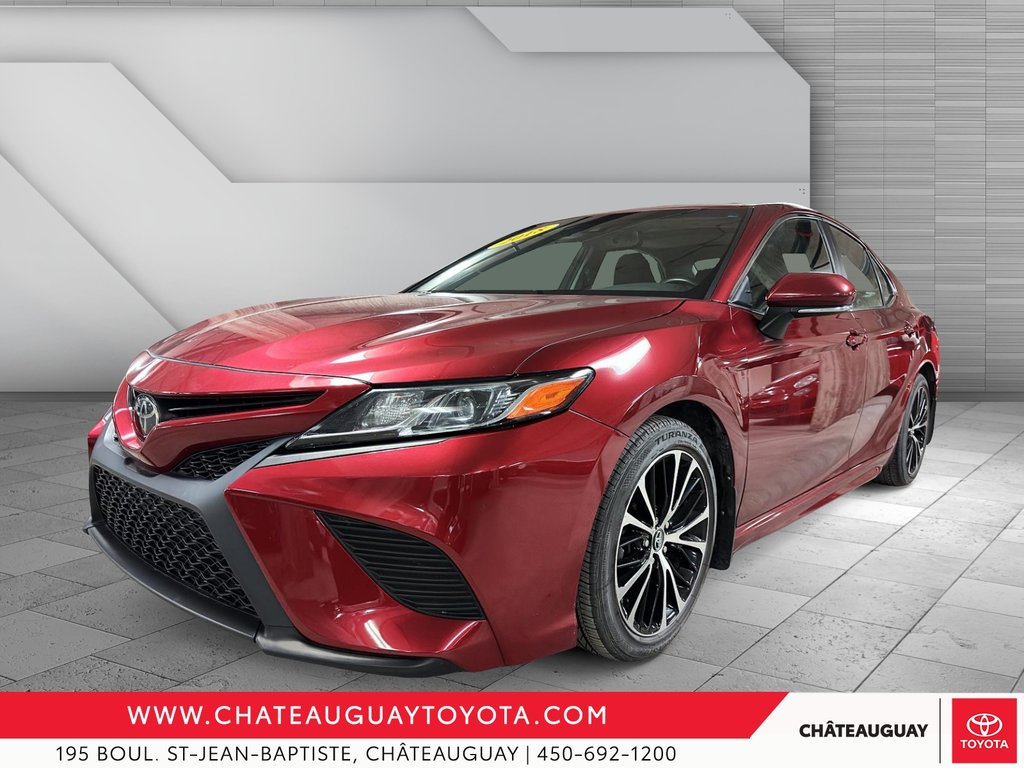 2018  Camry SE in Châteauguay, Quebec - 1 - w1024h768px