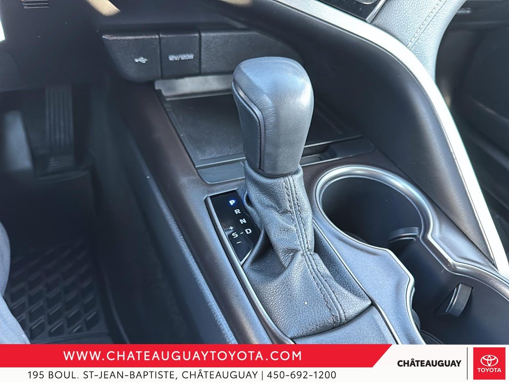 Toyota Camry SE 2024 à Châteauguay, Québec - 16 - w1024h768px