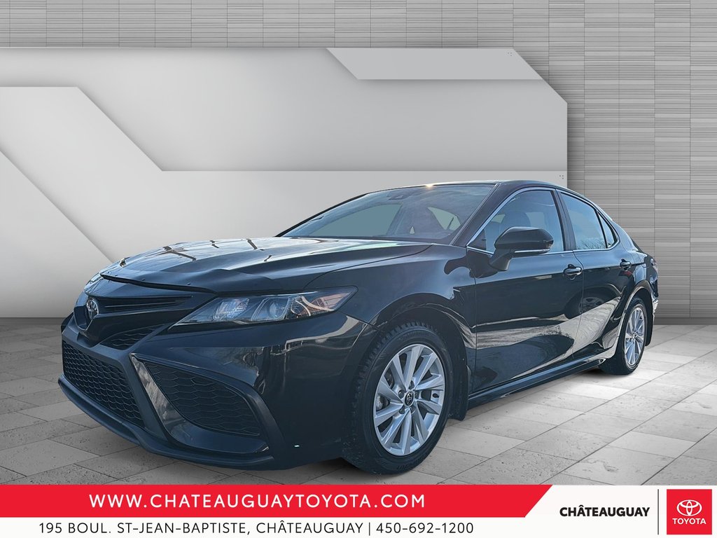Toyota Camry SE 2024 à Châteauguay, Québec - 1 - w1024h768px