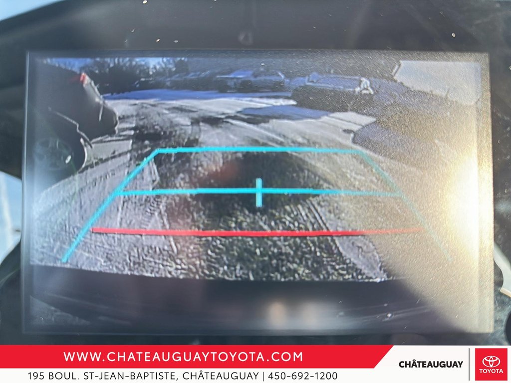 Toyota Camry SE 2024 à Châteauguay, Québec - 19 - w1024h768px