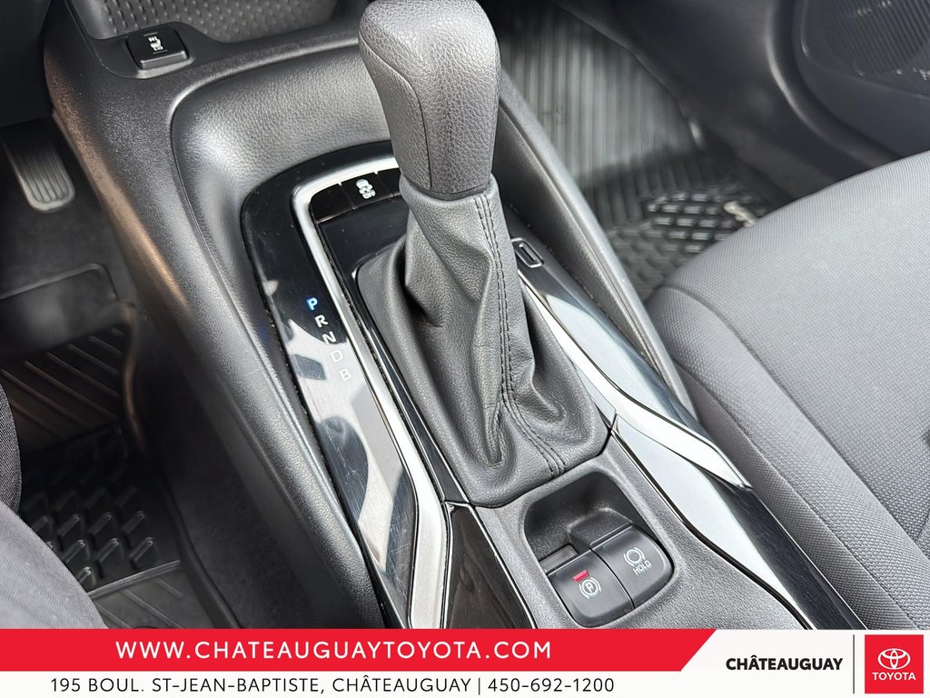 2020 Toyota Corolla LE in Châteauguay, Quebec - 16 - w1024h768px