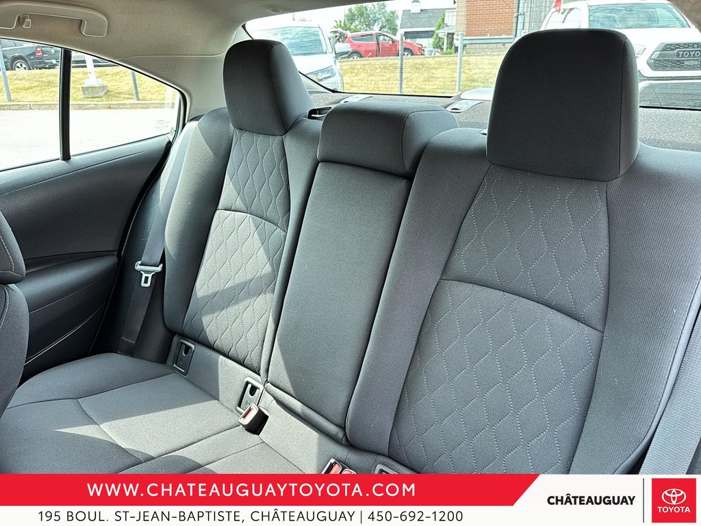 2020 Toyota Corolla LE in Châteauguay, Quebec - 7 - w1024h768px