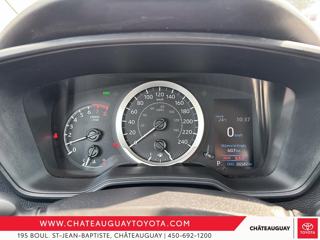 2020 Toyota Corolla LE in Châteauguay, Quebec - 14 - w1024h768px