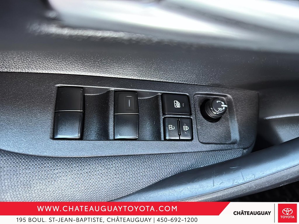 Toyota Corolla L 2020 à Châteauguay, Québec - 11 - w1024h768px