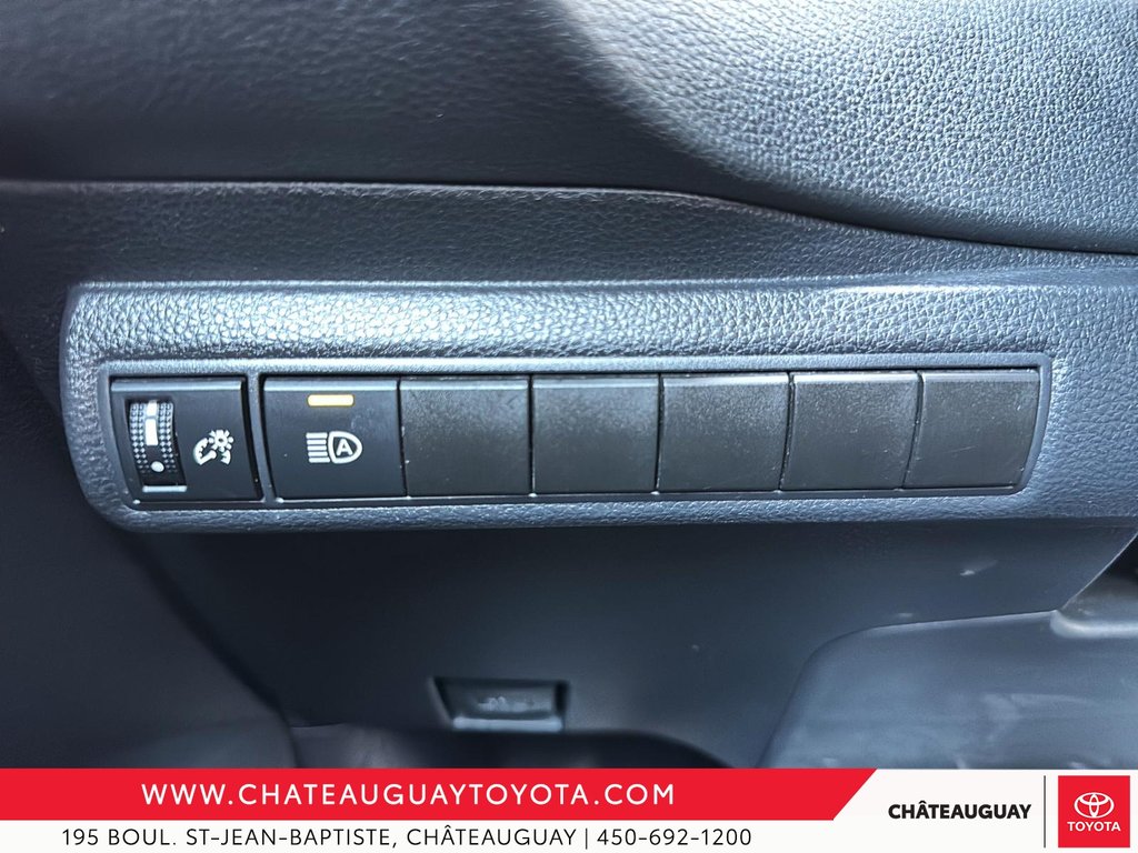 Toyota Corolla L 2020 à Châteauguay, Québec - 12 - w1024h768px