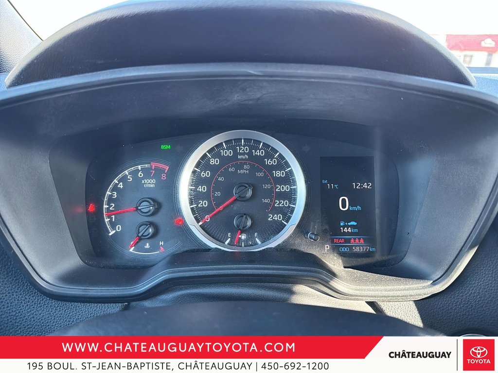 2020 Toyota Corolla SE in Châteauguay, Quebec - 14 - w1024h768px