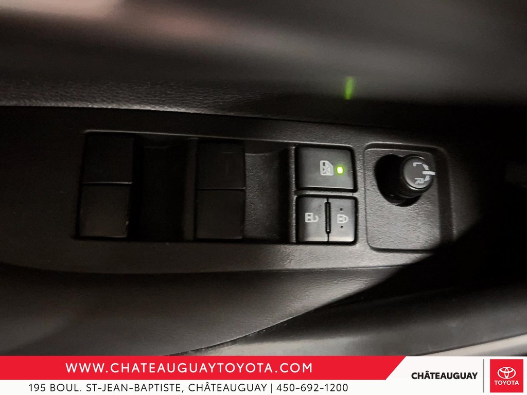 2021 Toyota Corolla SE AMELIORE in Châteauguay, Quebec - 11 - w1024h768px
