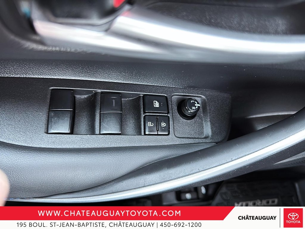 Toyota Corolla SE AMELIORE 2021 à Châteauguay, Québec - 11 - w1024h768px