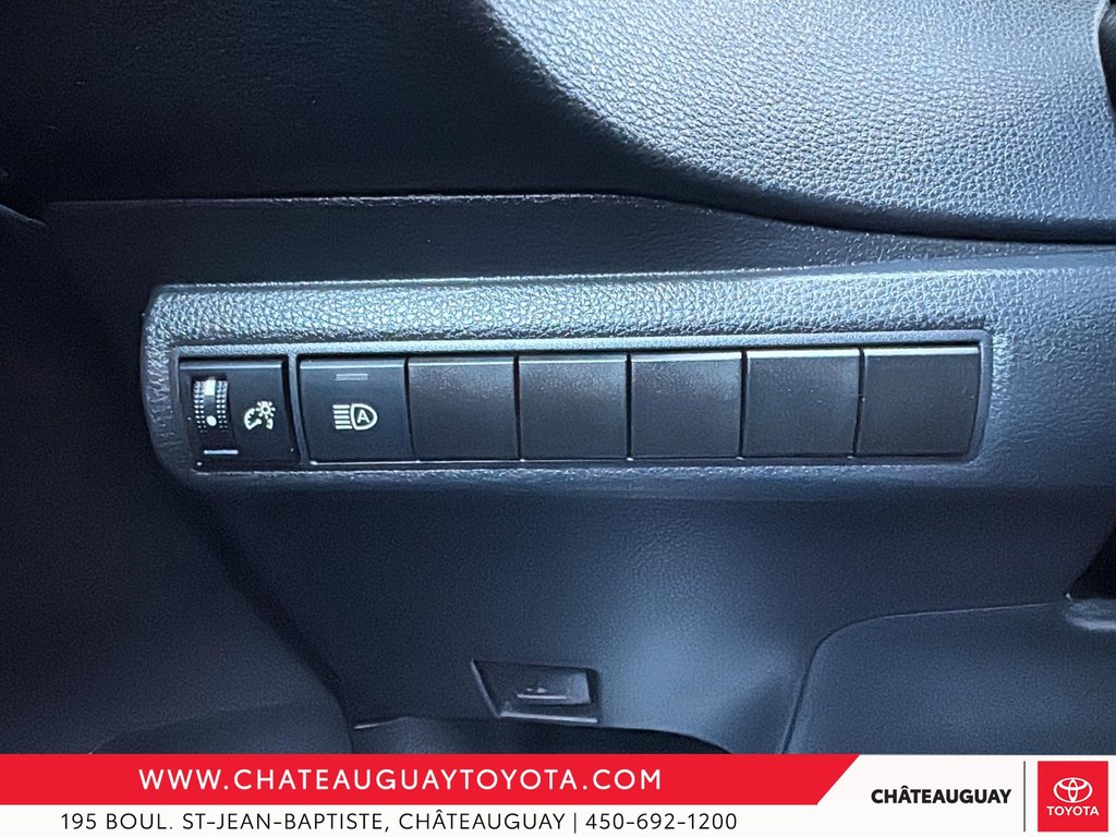 Toyota Corolla L CVT 2021 à Châteauguay, Québec - 10 - w1024h768px
