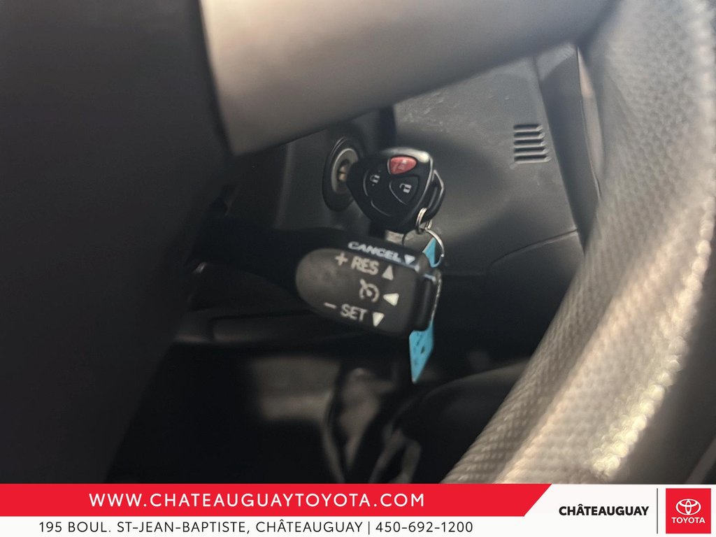 2013 Toyota Matrix in Châteauguay, Quebec - 14 - w1024h768px