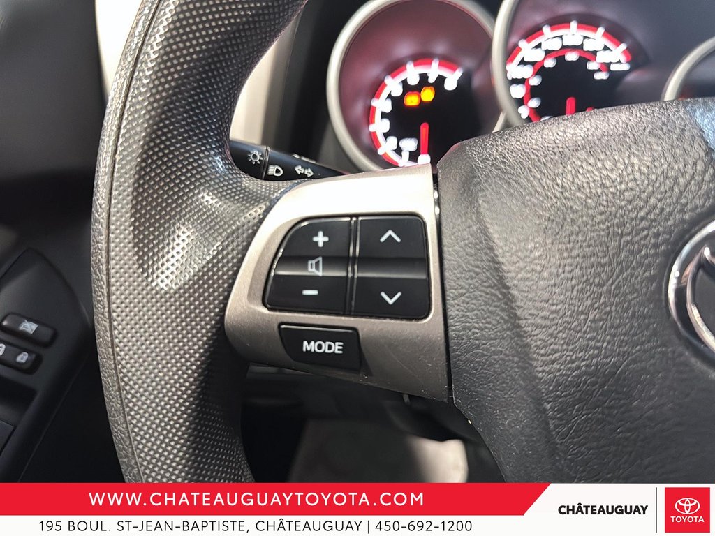 2013 Toyota Matrix in Châteauguay, Quebec - 9 - w1024h768px