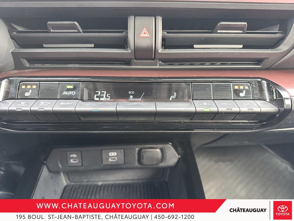 Toyota Prius Prime SE 2024 à Châteauguay, Québec - 16 - w1024h768px