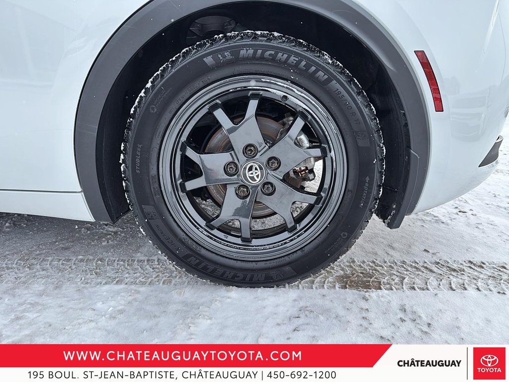 Toyota Prius Prime SE 2024 à Châteauguay, Québec - 6 - w1024h768px