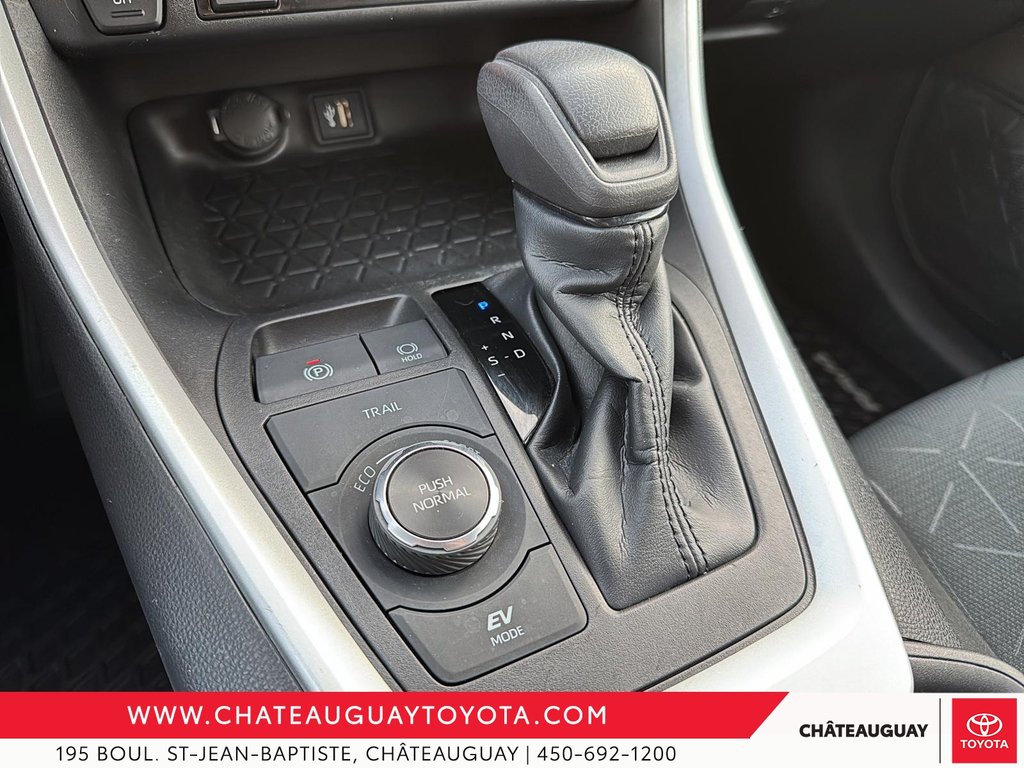 2023 Toyota RAV4 Hybrid LE in Châteauguay, Quebec - 15 - w1024h768px