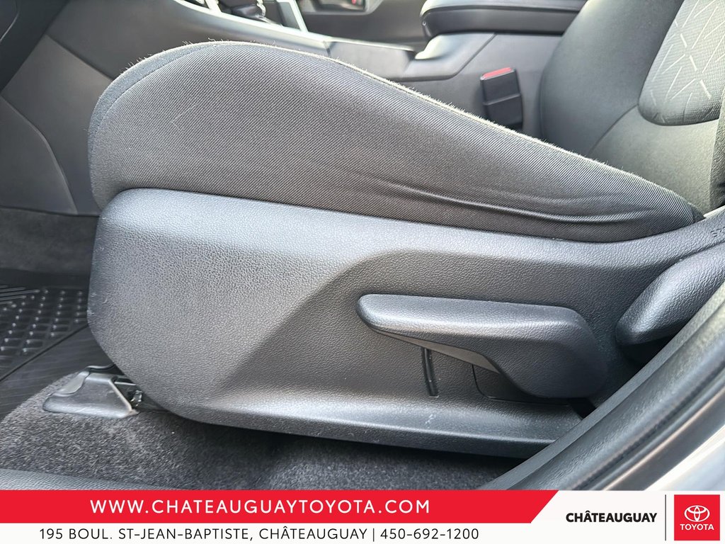 2023 Toyota RAV4 Hybrid LE in Châteauguay, Quebec - 9 - w1024h768px
