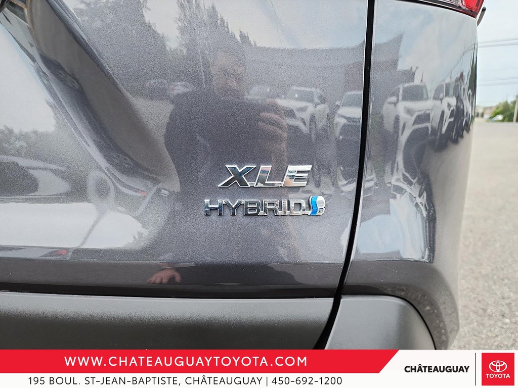 2019  RAV4 Hybrid XLE in Châteauguay, Quebec - 7 - w1024h768px