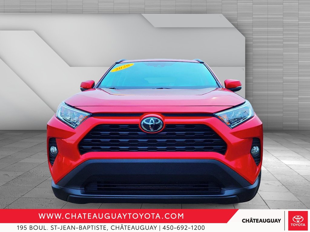 2020  RAV4 XLE AWD in Châteauguay, Quebec - 2 - w1024h768px