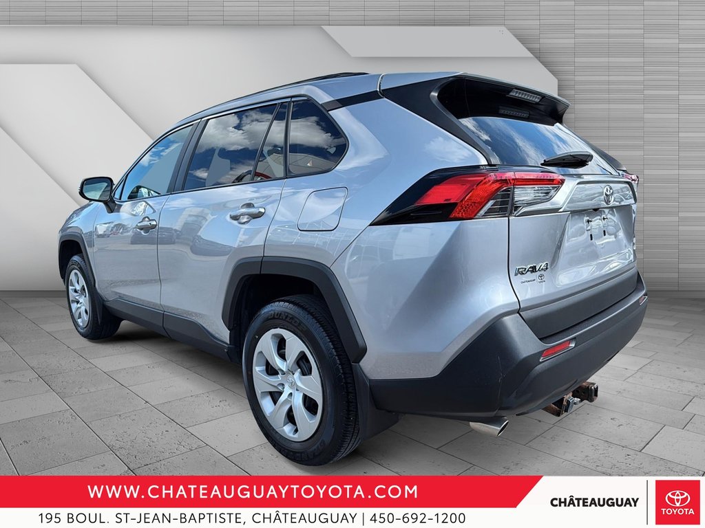 Toyota RAV4 LE AWD 2021 à Châteauguay, Québec - 4 - w1024h768px