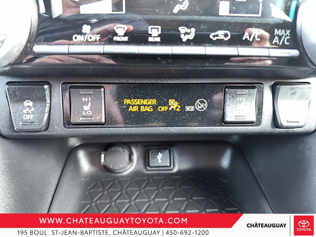 Toyota RAV4 LE AWD 2021 à Châteauguay, Québec - 18 - w1024h768px