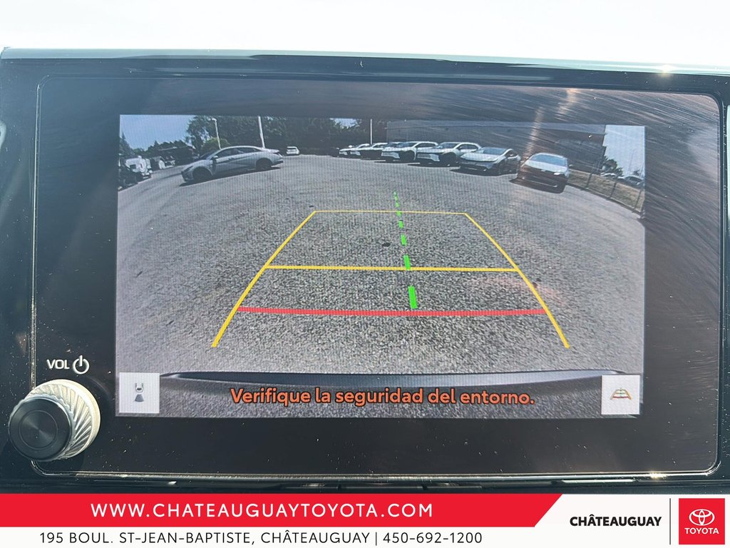 Toyota RAV4 XLE PREMIUM 2023 à Châteauguay, Québec - 21 - w1024h768px
