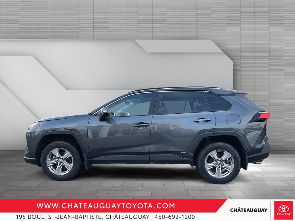 Toyota RAV4 Hybrid XLE 2023 à Châteauguay, Québec - 5 - w1024h768px