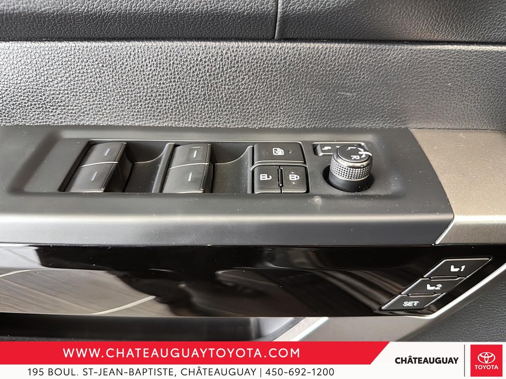 Toyota Sequoia LIMITED 2025 à Châteauguay, Québec - 12 - w1024h768px