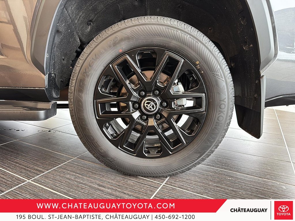 Toyota Sequoia LIMITED 2025 à Châteauguay, Québec - 6 - w1024h768px