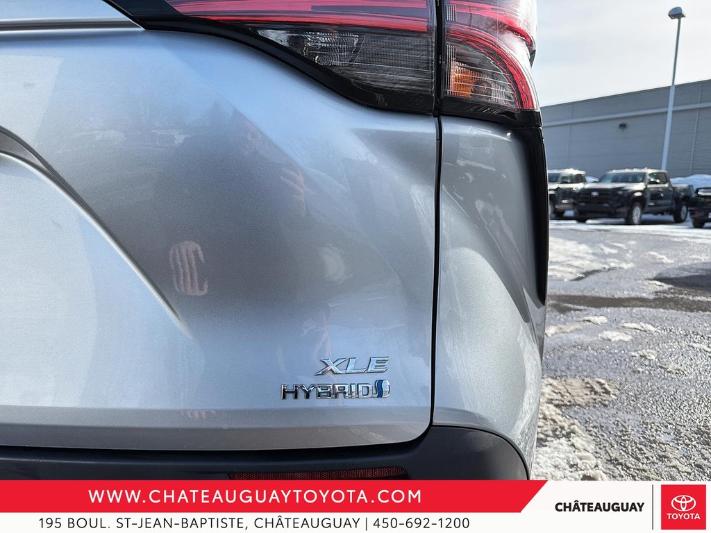 Toyota Sienna XLE FWD 2021 à Châteauguay, Québec - 6 - w1024h768px