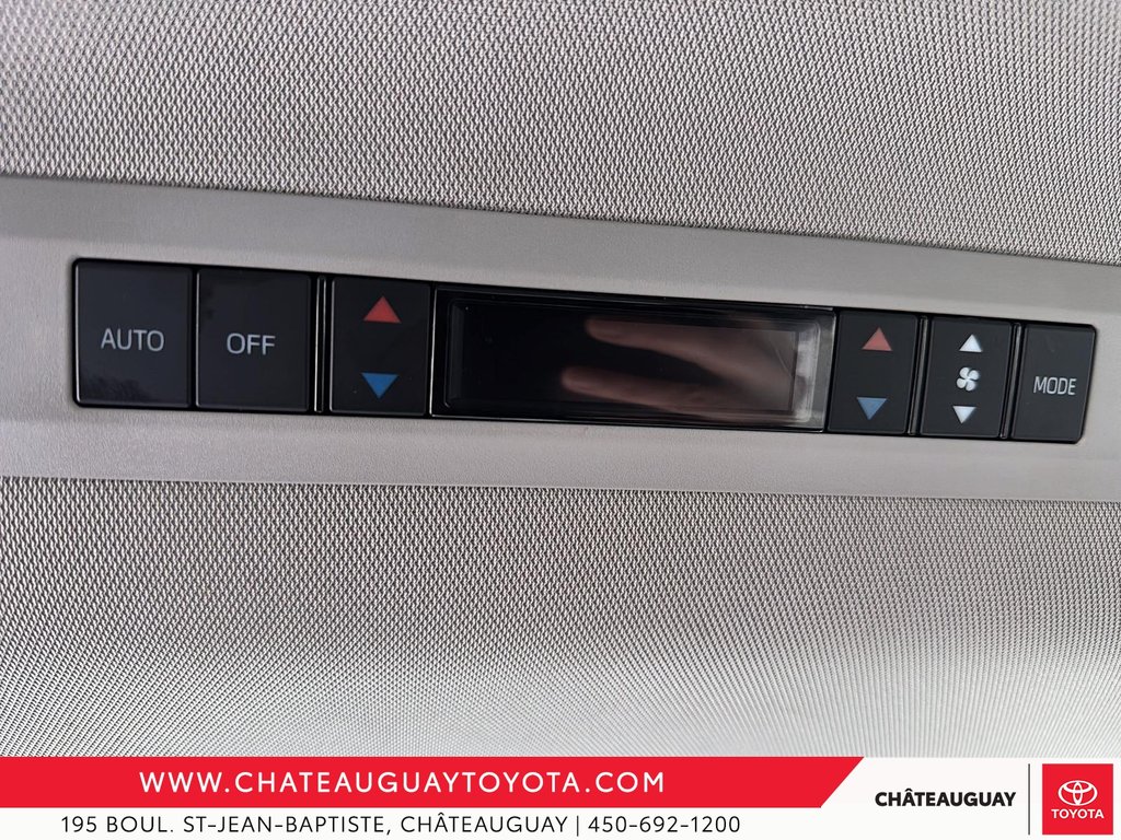 Toyota Sienna XLE FWD 2021 à Châteauguay, Québec - 9 - w1024h768px