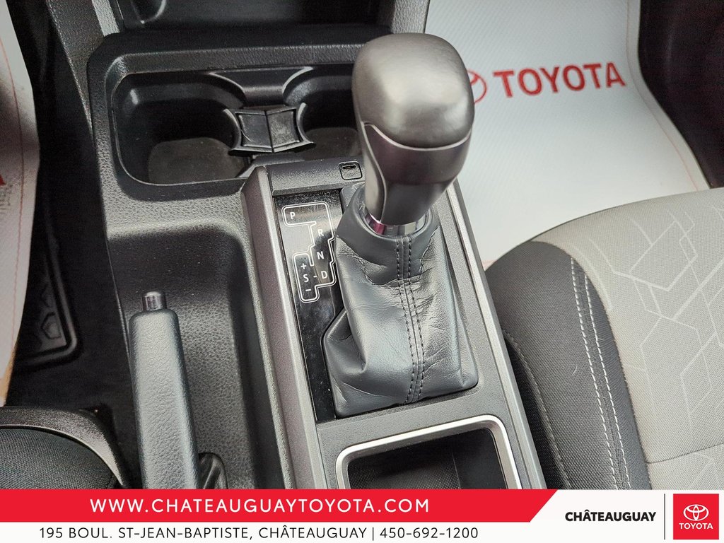 2023 Toyota Tacoma DOUBLE CAB 6A in Châteauguay, Quebec - 12 - w1024h768px