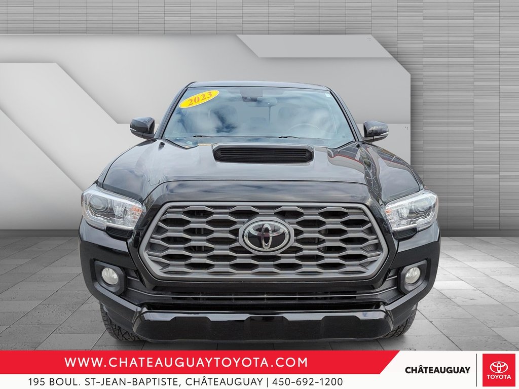 2023 Toyota Tacoma DOUBLE CAB 6A in Châteauguay, Quebec - 2 - w1024h768px