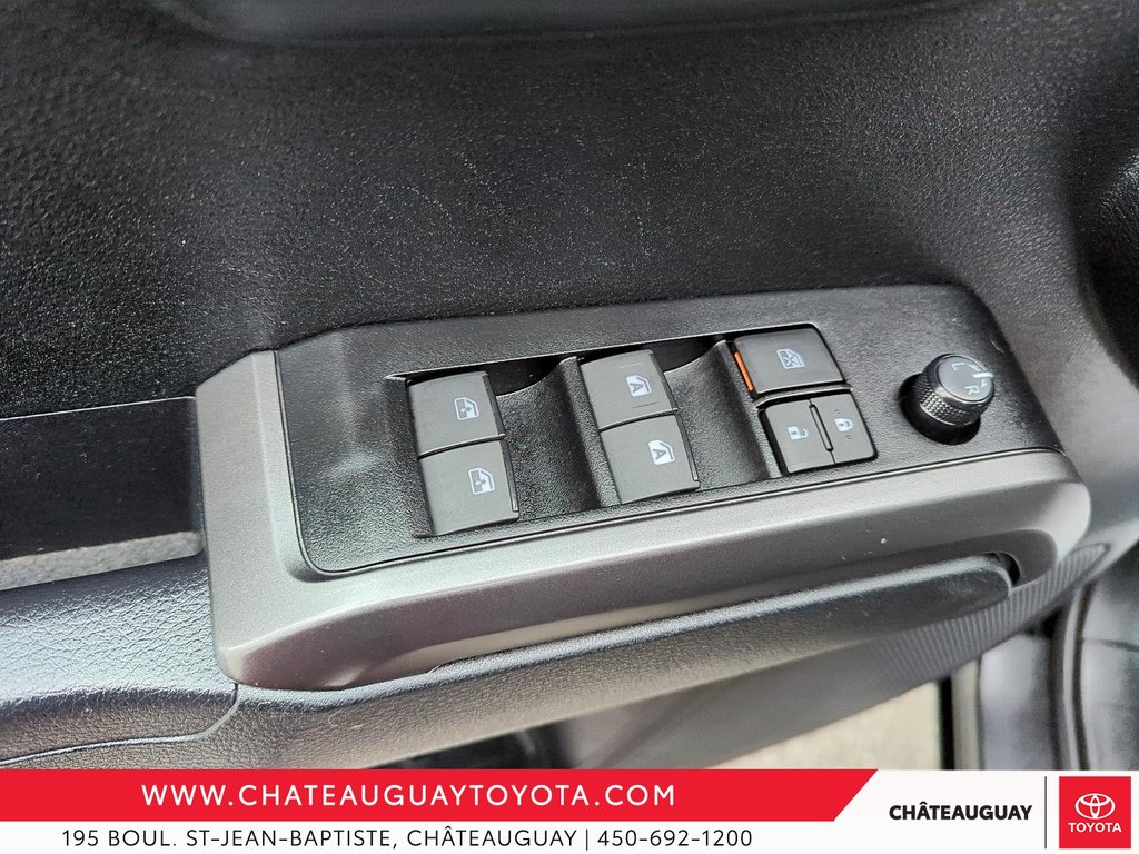 2023 Toyota Tacoma DOUBLE CAB 6A in Châteauguay, Quebec - 9 - w1024h768px