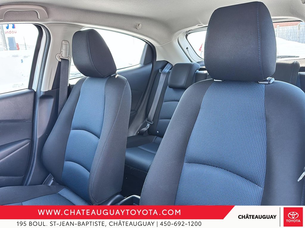 Toyota Yaris Hatchback XLE 2020 à Châteauguay, Québec - 8 - w1024h768px