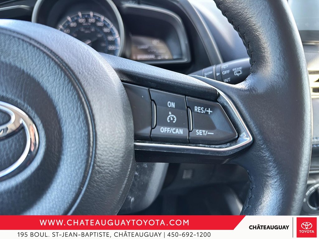 Toyota Yaris Hatchback XLE 2020 à Châteauguay, Québec - 12 - w1024h768px