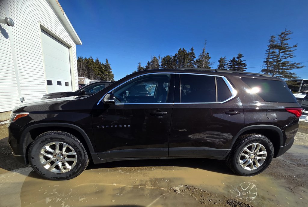 Chevrolet TRAVERSE TI LT Cloth 2019 à Fatima, Québec - 4 - w1024h768px