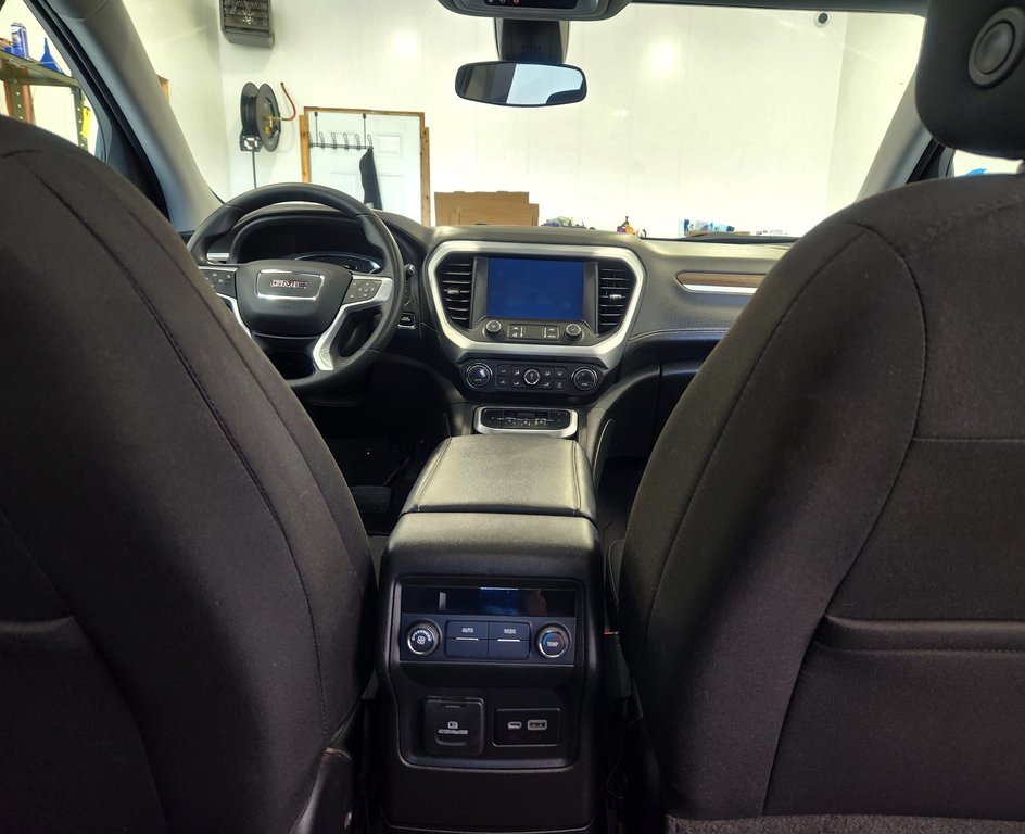GMC ACADIA SLE A TI SLE 2023 à Fatima, Québec - 9 - w1024h768px