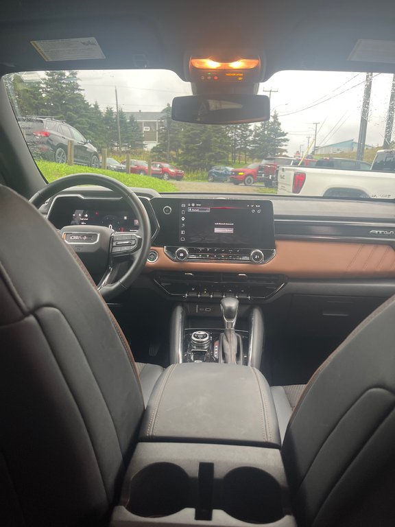 2025 GMC CANYON AT4 CREW 4RM AT4 in Fatima, Quebec - 7 - w1024h768px