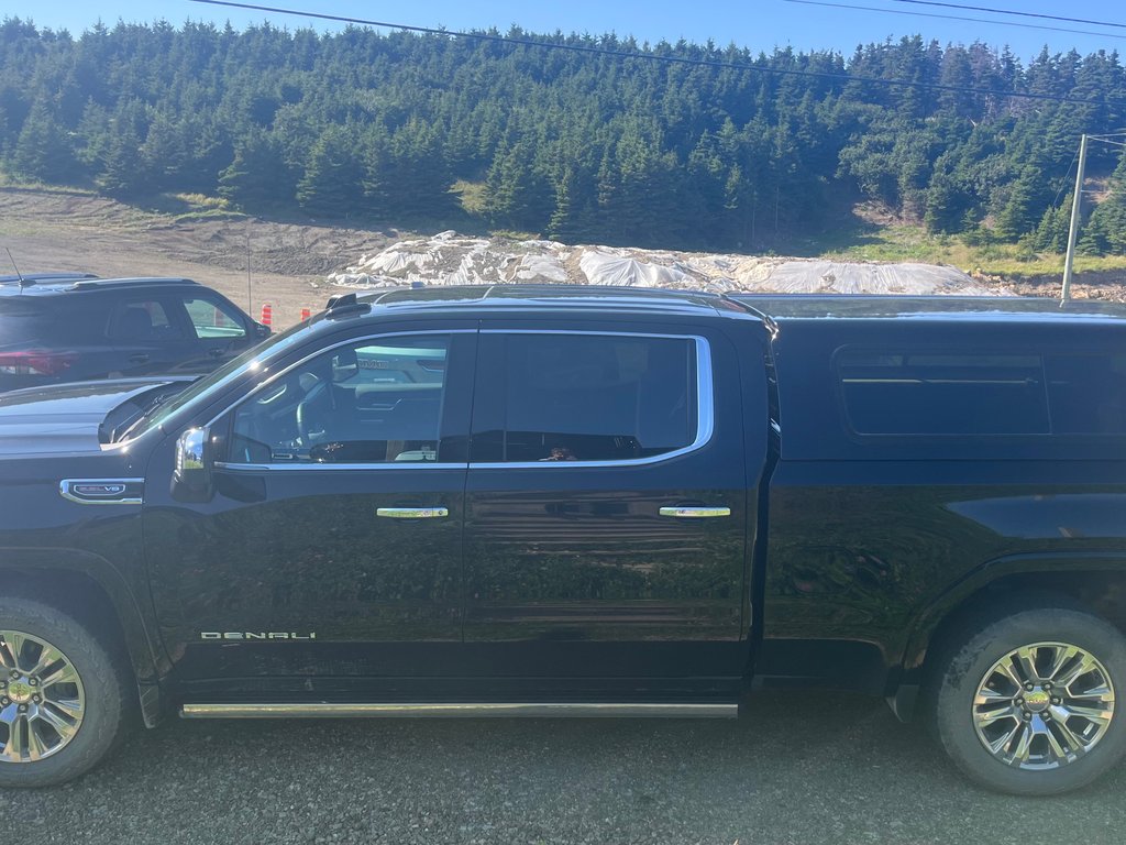 GMC SIERRA 1500 DENALI 4RM Denali 2024 à Fatima, Québec - 2 - w1024h768px