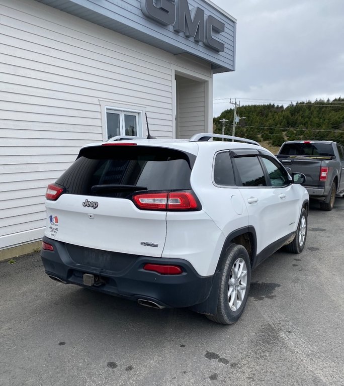 2018  Cherokee North in Fatima, Quebec - 3 - w1024h768px
