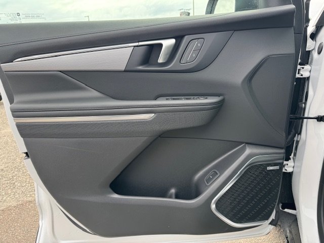 2025 Buick Enclave Preferred in Chibougamau, Quebec - 9 - w1024h768px