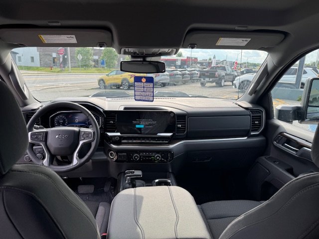 2025 Chevrolet Silverado 1500 LT Trail Boss in Chibougamau, Quebec - 15 - w1024h768px