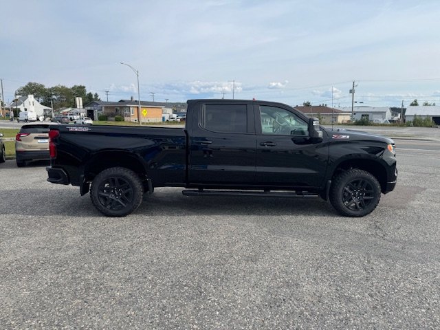 2025 Chevrolet Silverado 1500 LT Trail Boss in Chibougamau, Quebec - 7 - w1024h768px