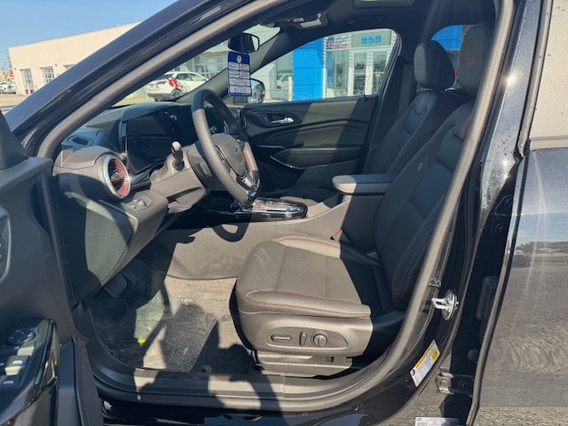 2025 Chevrolet TRAX 2RS in Chibougamau, Quebec - 10 - w1024h768px