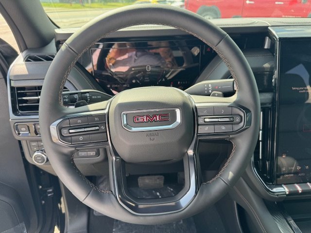 2025 GMC Yukon XL AT4 in Chibougamau, Quebec - 11 - w1024h768px